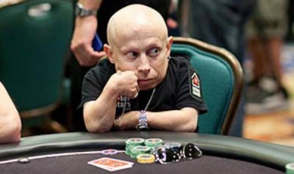 The Biggest New Celebrity Poker Player: Mini-Me | Gambling911.com