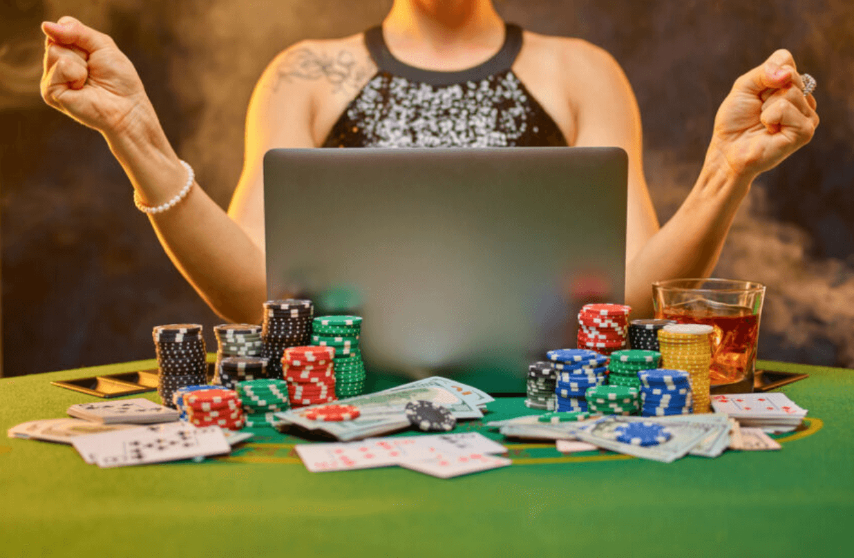 gambling-at-laptop(1).png