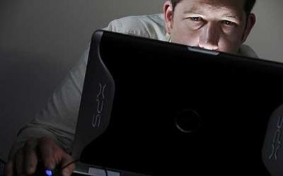 Breaking News : Adelaide hacker infected 2000 computers !