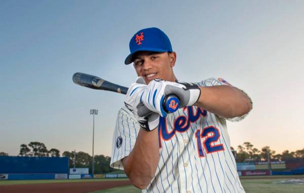 Daily Fantasy Baseball - Juan Lagares Profile: 11-for-25 At Bats vs. Hamels May 