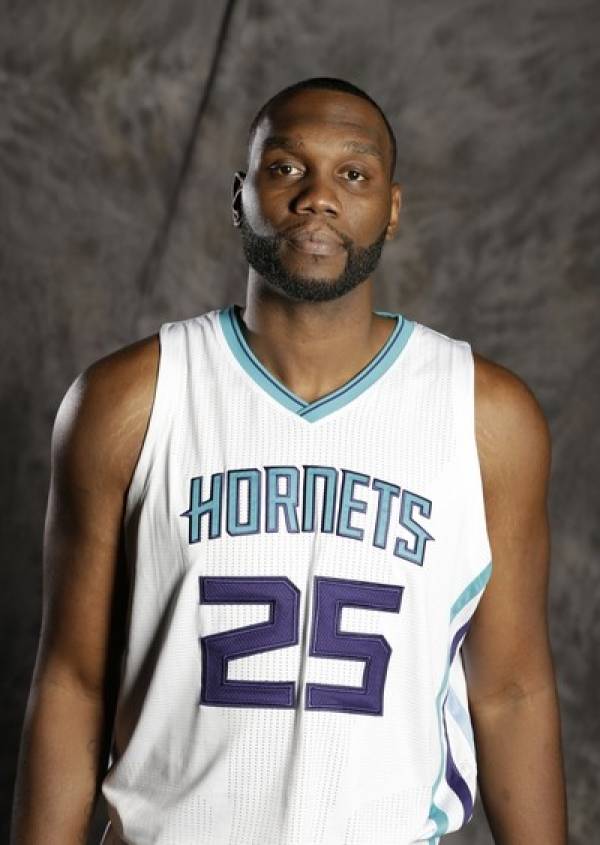 Pistons vs. Hornets Betting Line, Fantasy Outlook: Al Jefferson Monster Mintutes