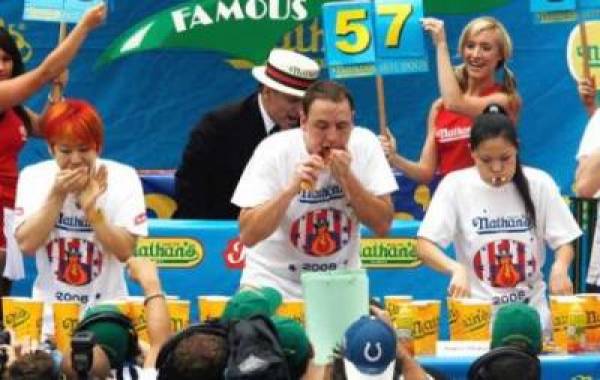 Betting on 2009 Nathan's Hot Dog Eating Contest