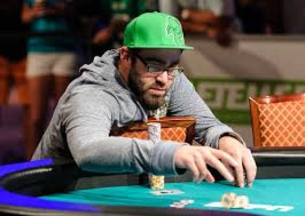 WSOP Finalist Billy Pappas Tells G911 ‘If He Wins, He’ll Buy Mom a House’