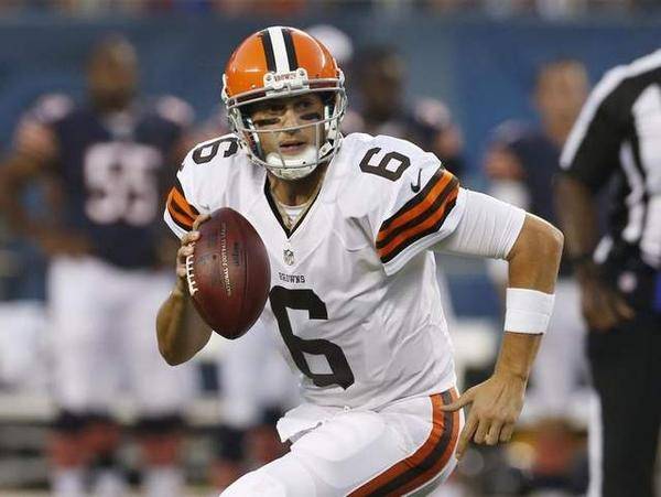 Steelers-Browns Betting Line: Week 6 Fantasy Value for Brian Hoyer, LeVeon Bell
