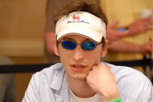 Seals With Clubs Owner Bryan Micon Gets Probation in Online Poker Case Seals With Clubs Owner Bryan Micon Gets Probation in Online Poker Case