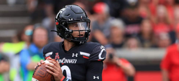 CFB Betting – Cincinnati Bearcats at Notre Dame Fighting Irish