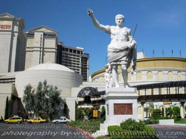 Caesars' 2Q Misses Expectations Caesars' 2Q Misses Expectations