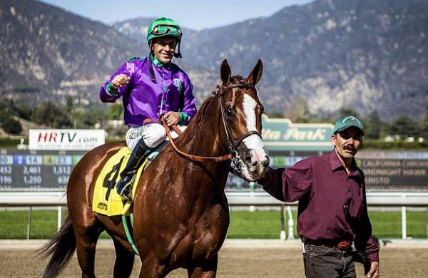 What Are The Pros and Cons of California Chrome?  Derby Odds Still Shy of 3-1