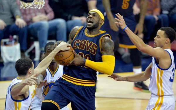 Cavs vs Warriors First 3 Games of the 2017 NBA Finals Series Result Betting