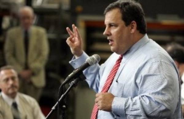 Unions Urge Chris Christie to Sign Off on Internet Gambling Bill