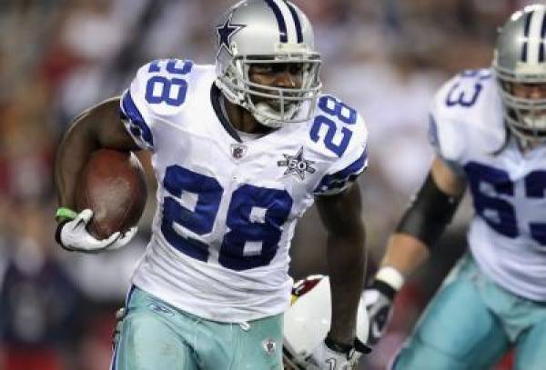 Dallas Cowboys Regular Season Win Totals 2013 Betting Odds:  Under 8 Favored