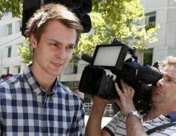 Reuters: 'Courtsiders' Court Controversy at Australian Open Tied to ‘Betting’ Arrest Reuters: 'Courtsiders' Court Controversy at Australian Open Tied to ‘Betting’ Ar
