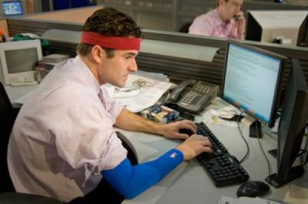 Darren Rovell Tweets on Super Bowl Sunday Odds at OVER 104.5 Darren Rovell Tweets on Super Bowl Sunday Odds at OVER 104.5
