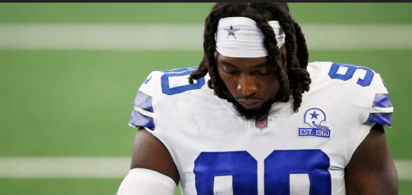 Cowboys Lose DeMarcus Lawrence to Broken Foot