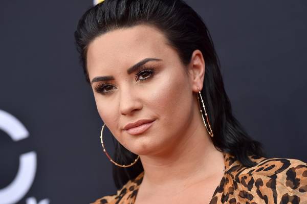Super Bowl LIV National Anthem Odds - Demi Lovato