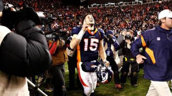 Broncos vs. Patriots Line Opens at -13.5 New England Broncos vs. Patriots Line Opens at -13.5 New England