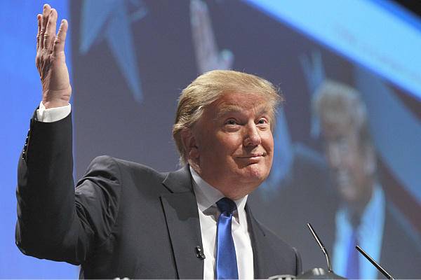 Trump in Other Battles to Get Name Off of Troubled Properties Trump in Other Battles to Get Name Off of Troubled Properties