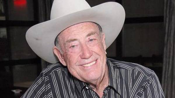 Doyle Brunson Leaves DoylesRoom.com 