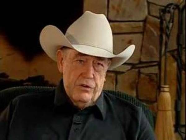 Poker Pro Doyle Brunson:  ‘Cancer Removed From Shoulder in Under Two Minutes’