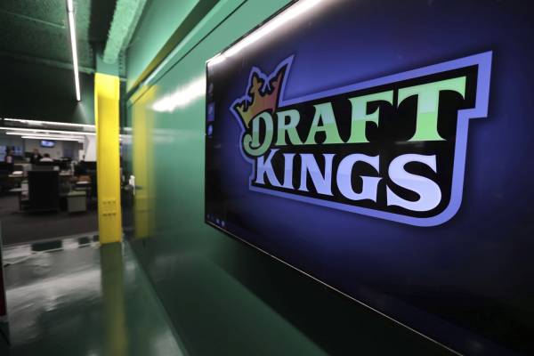 Draftkings Sportsbook, PokerStars Searches Surge in Michigan After Bill Signed Into Law