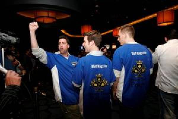 WSOP Dream Team Poker