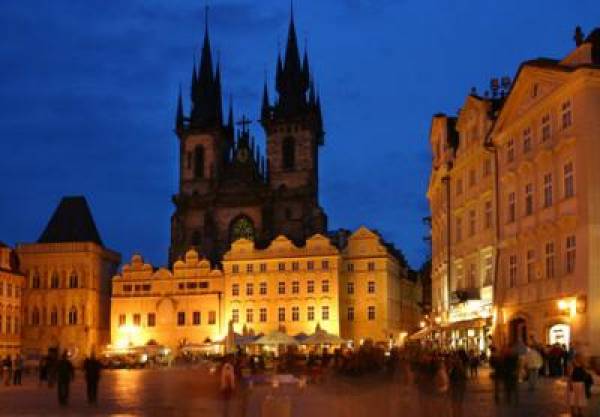 EPT Prague 2012 Sets New Record:  864 Poker Players Participate 