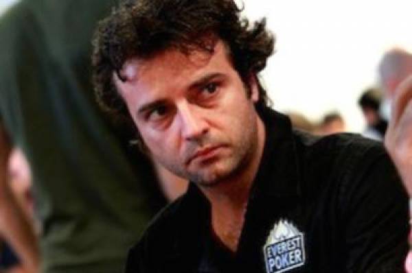EPT Campione 2012 Final Table Set:  Fabrice Soulier Leads