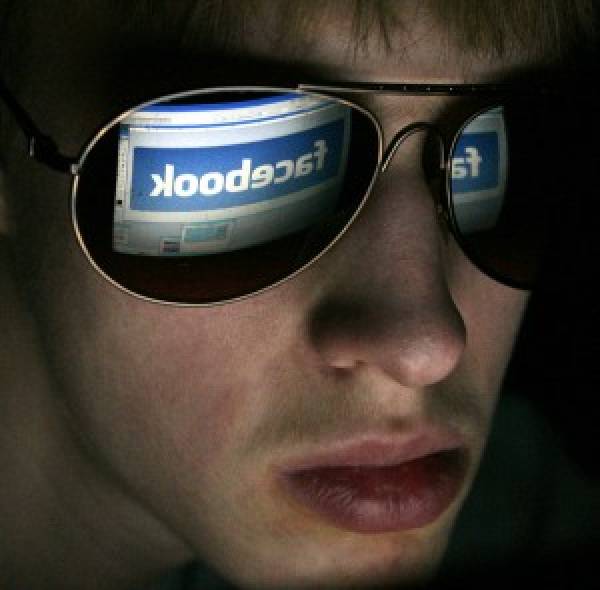 Facebook Facebook