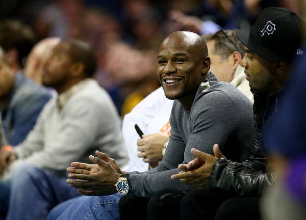 Floyd Mayweather Super Bowl 49 Bet: Pacquiao Fight Announcement Before Game
