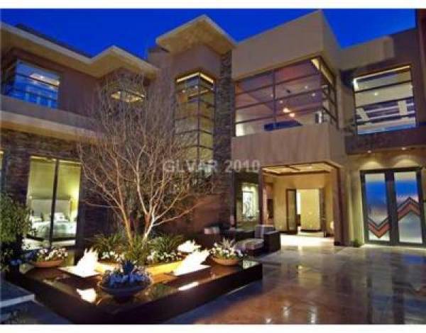 New Reality Show Seeks Vegas-Based Poker Pros With Big Houses New Reality Show Seeks Vegas-Based Poker Pros With Big Houses