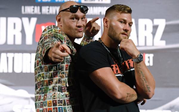 Schwarz vs. Fury Fight Odds - What Are The Payouts?