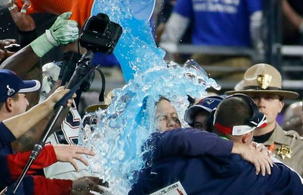 Color of Gatorade Dumped on Coach Super Bowl LII Prop