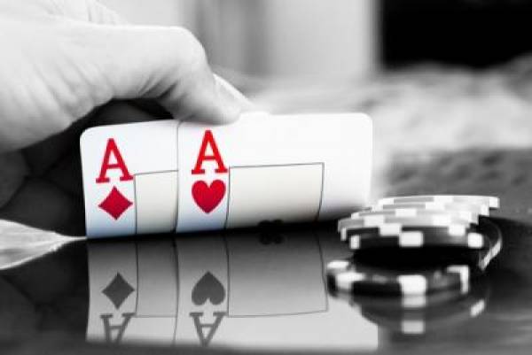 Genting Singapore Shares Fall to 2-Year Low Genting Singapore Shares Fall to 2-Year Low