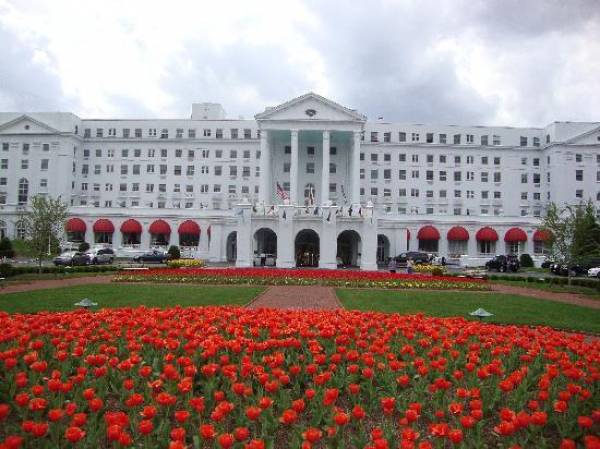 Sportsbook to Open Soon at the Greenbrier Resort 
