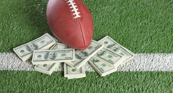 Just How Big is Daily Fantasy Sports: Researchers, Numbers Crunchers Reveal All Just How Big is Daily Fantasy Sports: Researchers, Numbers Crunchers Reveal All
