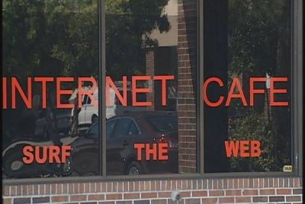 More Internet Cafe Raids Reveal Gambling, Drugs, Booze 