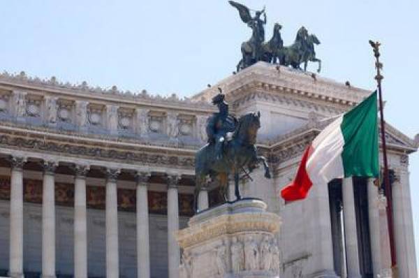 Italy Debt Crisis - Online Poker Cash Games