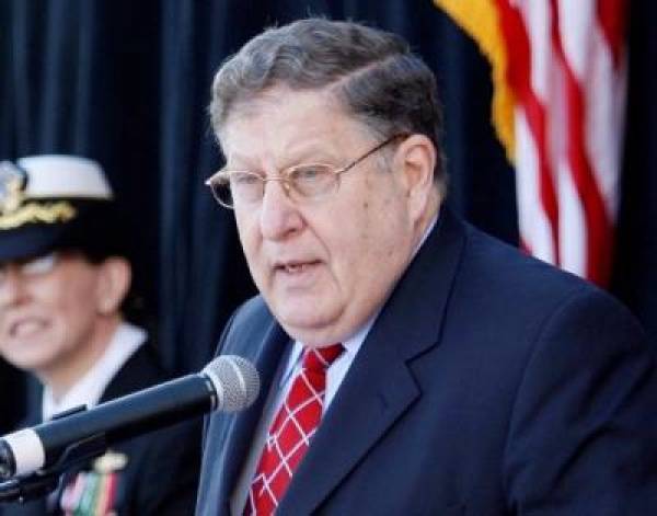 Sununu Takes Aim at Sheldon Adelson