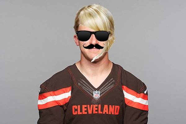 Report: Johnny Manziel Was in Disguise at Vegas Casino Report: Johnny Manziel Was in Disguise at Vegas Casino