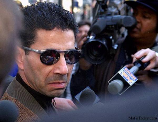 Philly Mobster Turns Florida Maître d': Serves Up $14 ‘South Philly Beet Down’ Philly Mobster Turns Florida Maître d': Serves Up $14 ‘South Philly Beet Down’