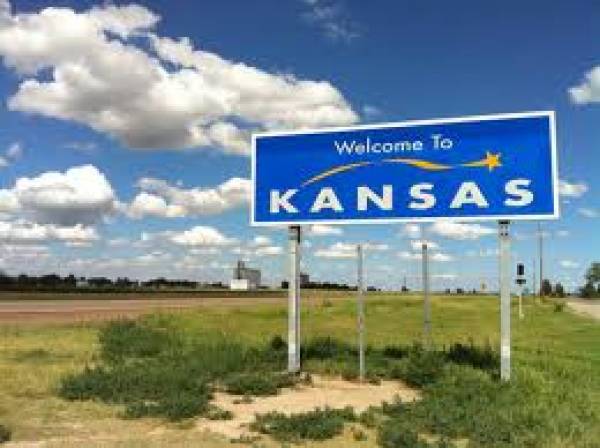 Fantasy Football Illegal in Kansas: Prosecution Possible Fantasy Football Illegal in Kansas: Prosecution Possible