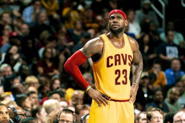 Cavs vs. Heat Point Spread – Christmas Day Game – Fantasy Pick: Lebron James