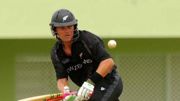 Former Cricket Player Lou Vincent Pleads Guilty as Part of ‘Bookie’ Scheme