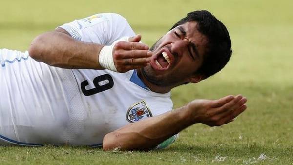 Luis Suarez Finally Apologizes for Biting Incident:  Loses 888 Sponsorship Deal