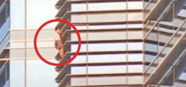 Man Arrested for Scaling 60 Story Aria Resorts to Protest Mask Mandates