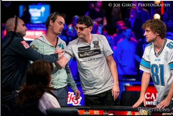 David Benefield, Mark Newhouse First Elimination of WSOP Main Event Final 2013 
