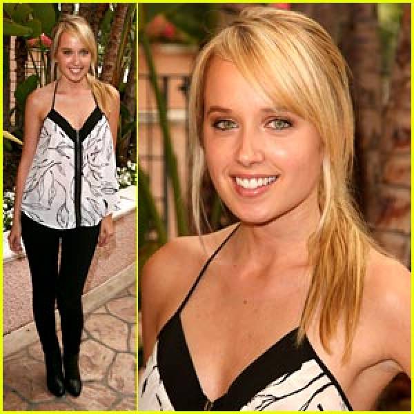 Megan Park Guns Girls Gambling Megan Park Guns Girls Gambling