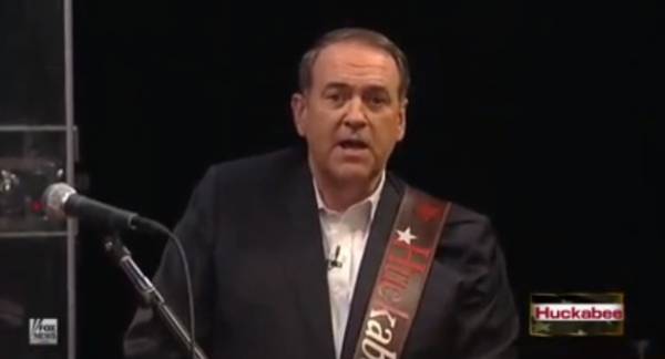 Huckabee Gearing Up for US Presidential Run: Does Adelson’s ‘Dirty Work’ Huckabee Gearing Up for US Presidential Run: Does Adelson’s ‘Dirty Work’