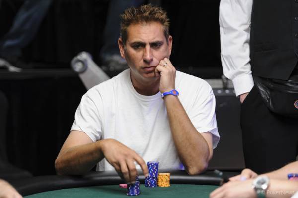 Mike Wattel Earns 2nd WSOP Bracelet with $10K Seven-Card Stud Championship Win