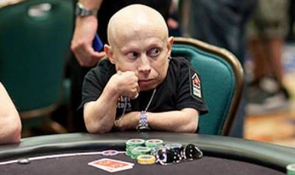 Mini-Me Poker Mini-Me Poker